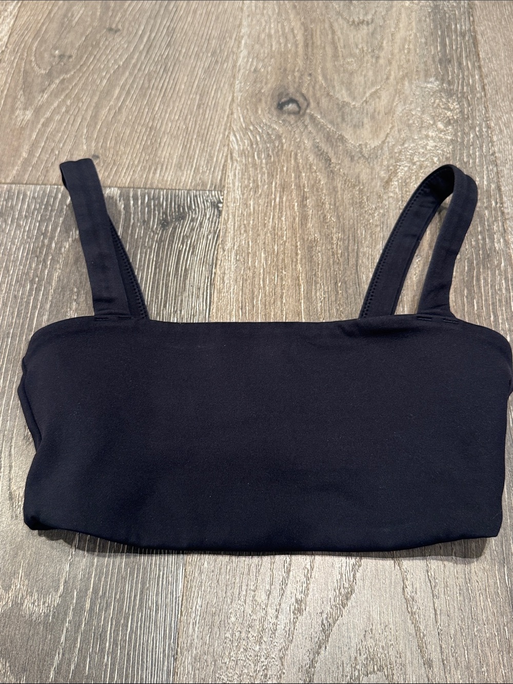 Vuori Black Square-Neck Crop Sports Bra AZ
